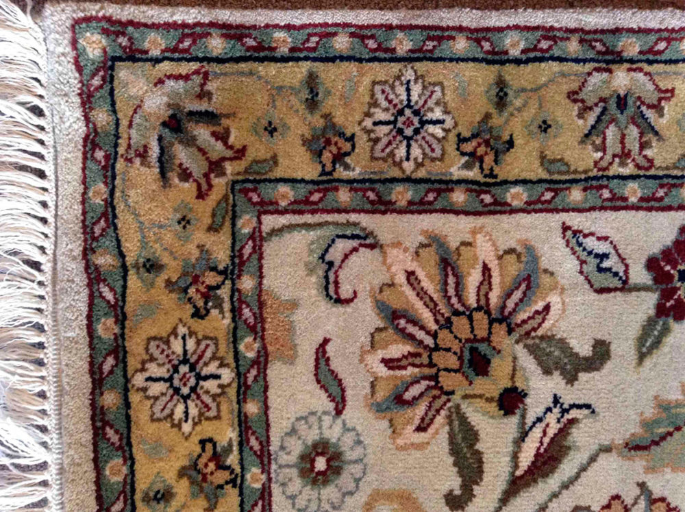 persian design beige 2-6x11-10 corner