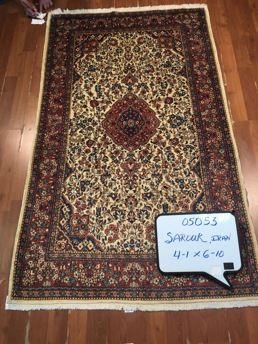 Sarouk, Persian (4' 1" x 6' 10")