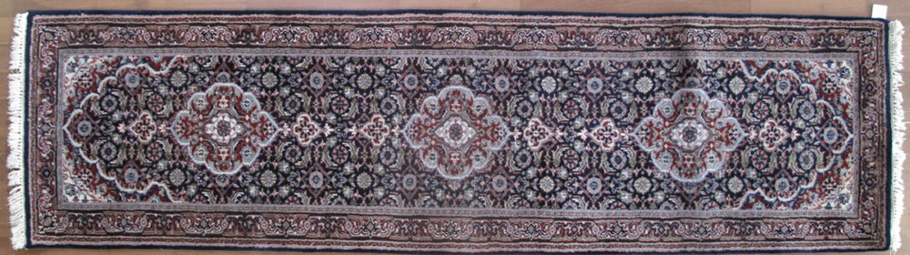 Bijar Design, India (2' 8'' x 9' 10'')